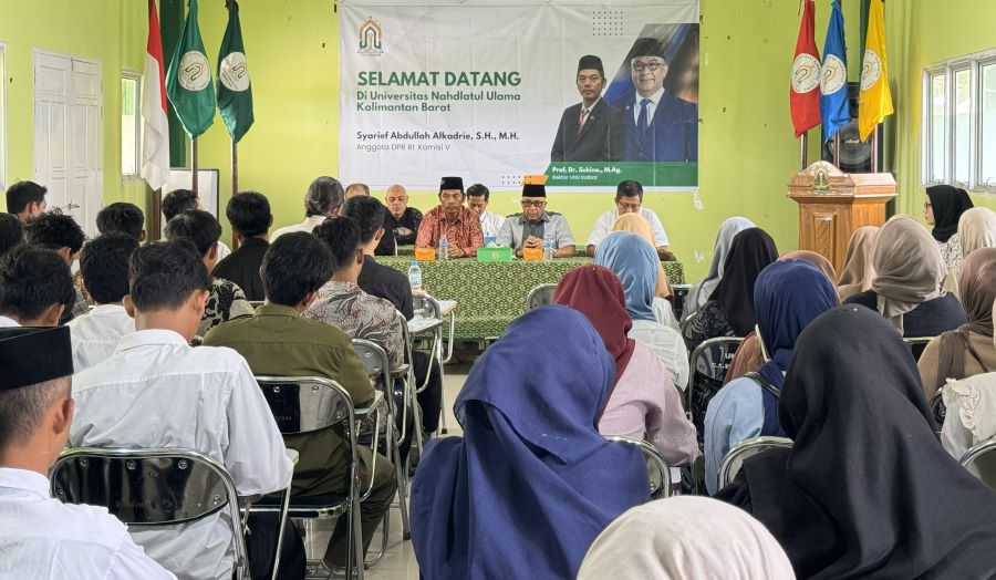 Syarief Alkadrie Salurkan KIP Kuliah untuk Mahasiswa UNU Kalbar